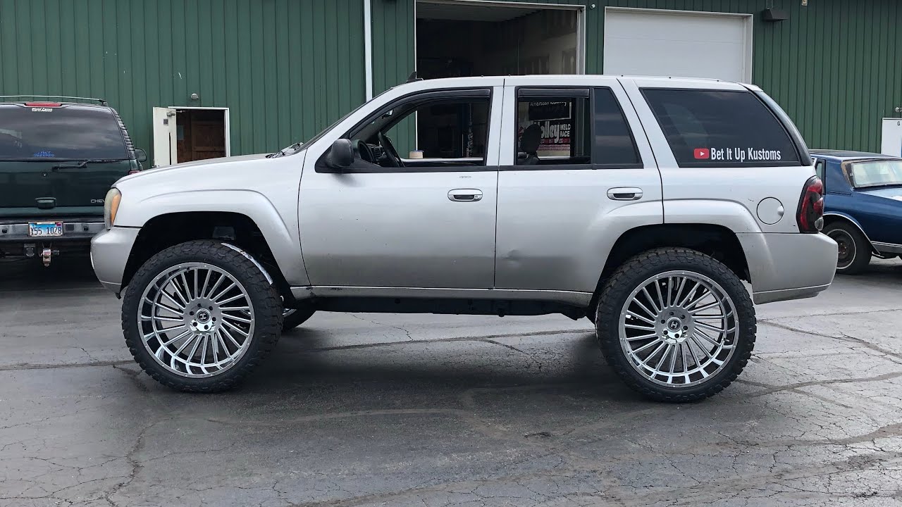Bet It Up Kustoms Lifted TrialBlazer and Big Rim Cars #viral 