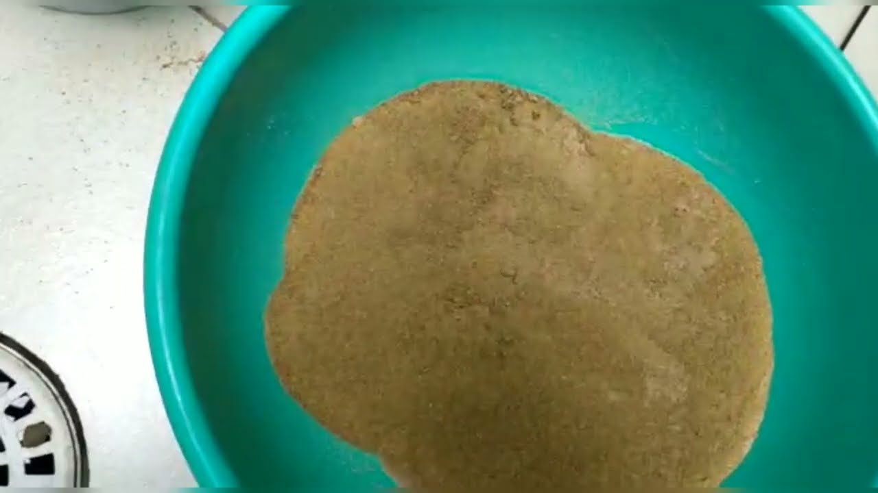 triture vc mesmo sua massa pra tilápia vejam como é fácil, uma massa infalível.