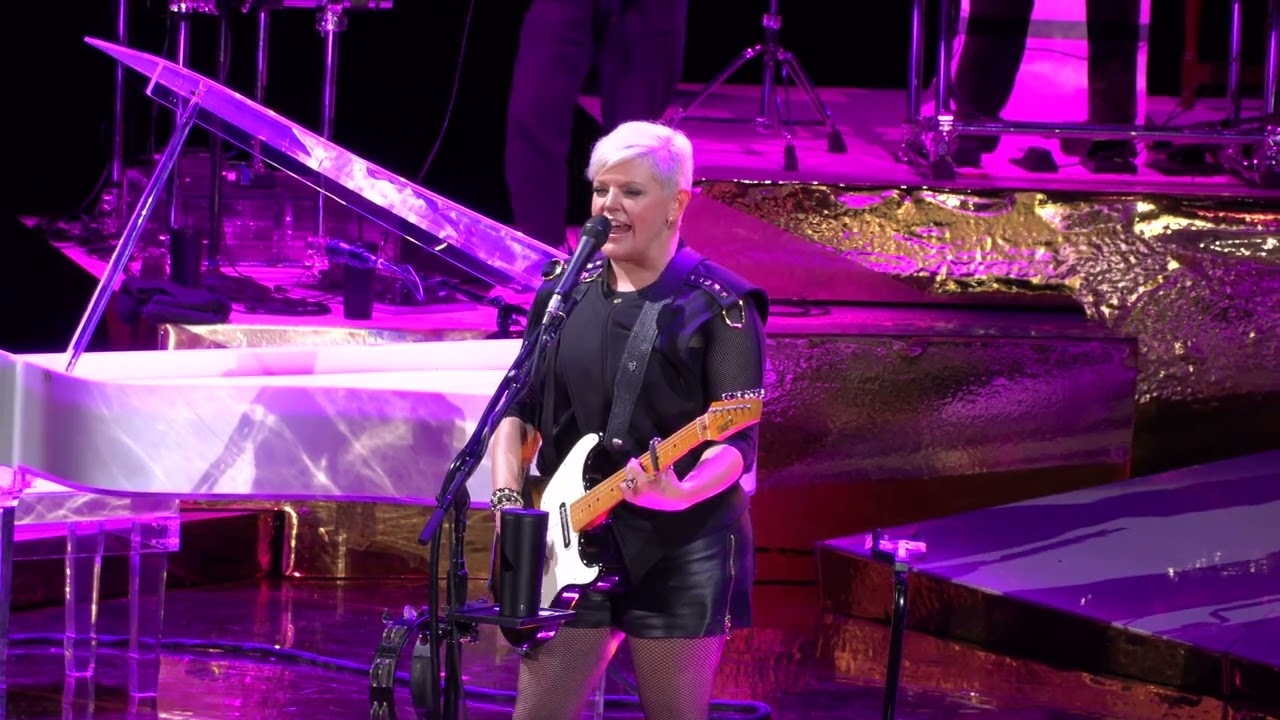 The Chicks Live Song 2022 Goodbye Earl Gaslighter Tour Show Red Rocks Final Song