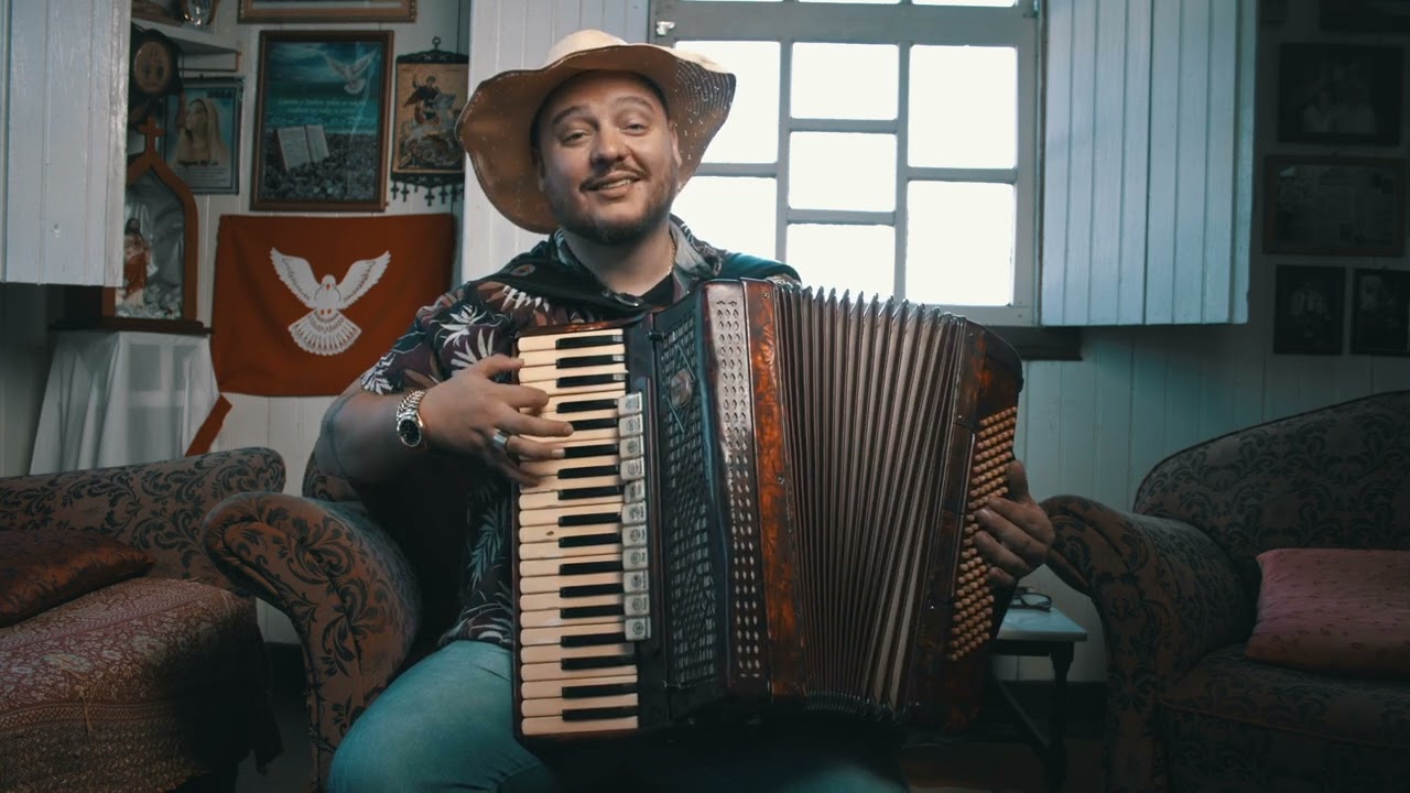 Santo Fole Testando Gaita Especial - Super 8 do Adelar Bertussi