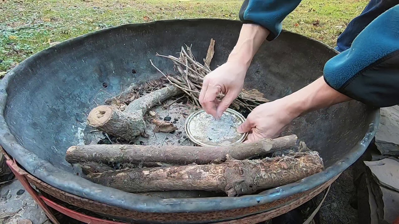 Stinging Nettle Fire Roll