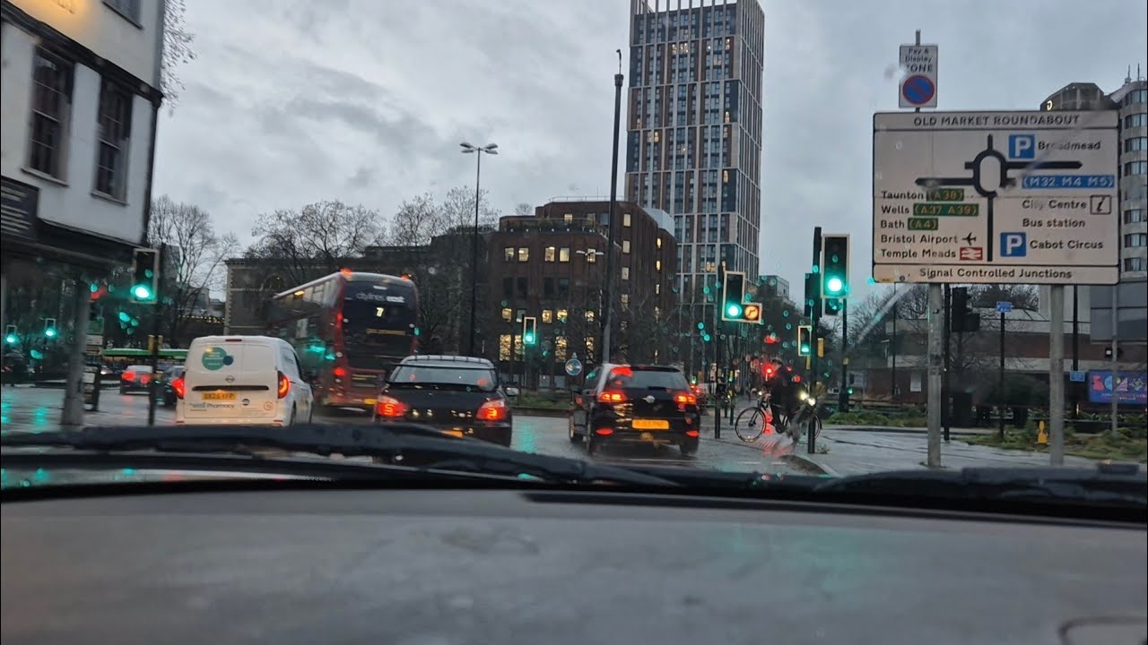 Avensis Vs Amber rain warning, Bristol, Miss HubNut!