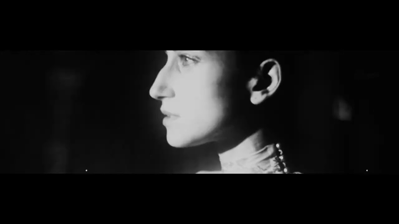 Crystal Spiders 'Torche' Music Video