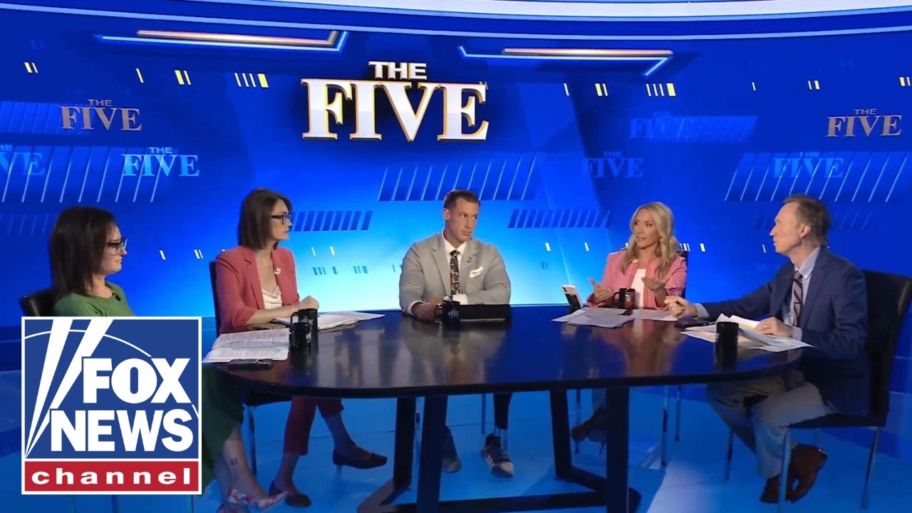 &laquo;The Five&raquo;: Демократы провели 4 июля, КРИТИКУЯ Трампа и Америку
