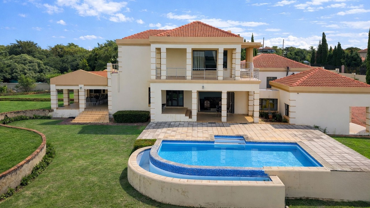 ouse for sale in Mooikloof Equestrian Estate | Pam Golding Properties