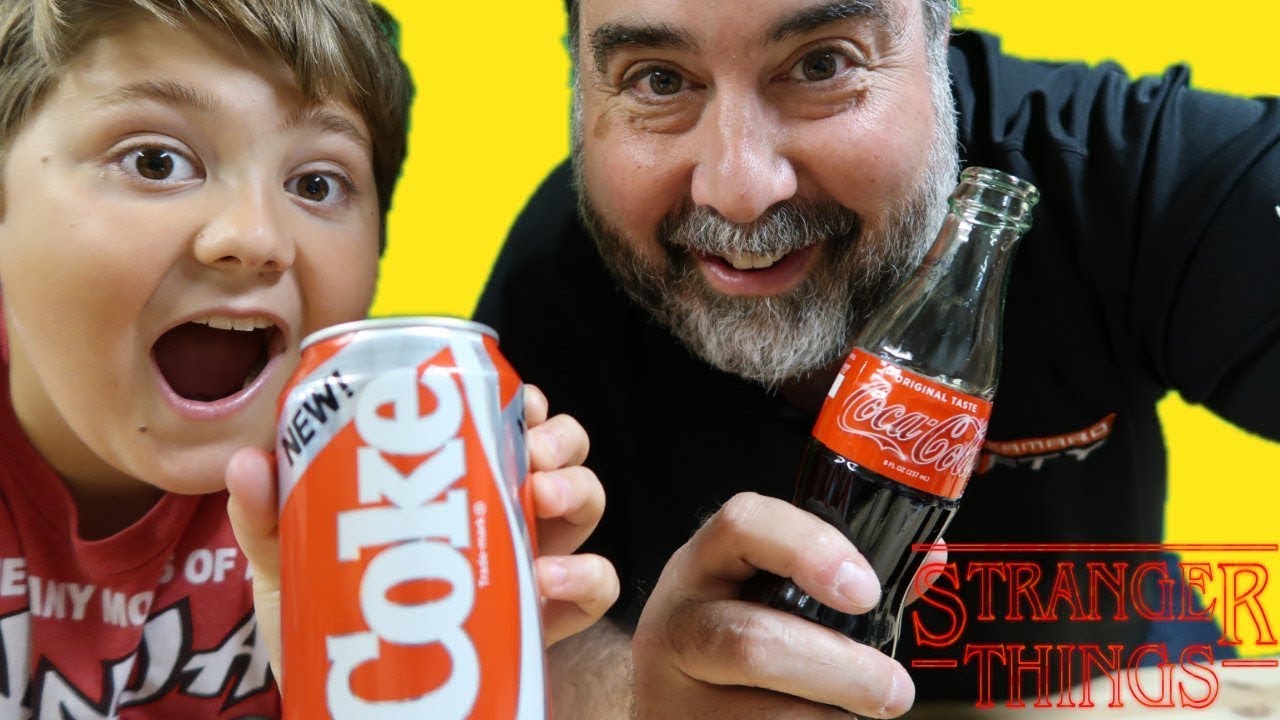 Распаковка нового коллекционного набора Coca-Cola и Stranger Things 1985 года &mdash; дегустация!