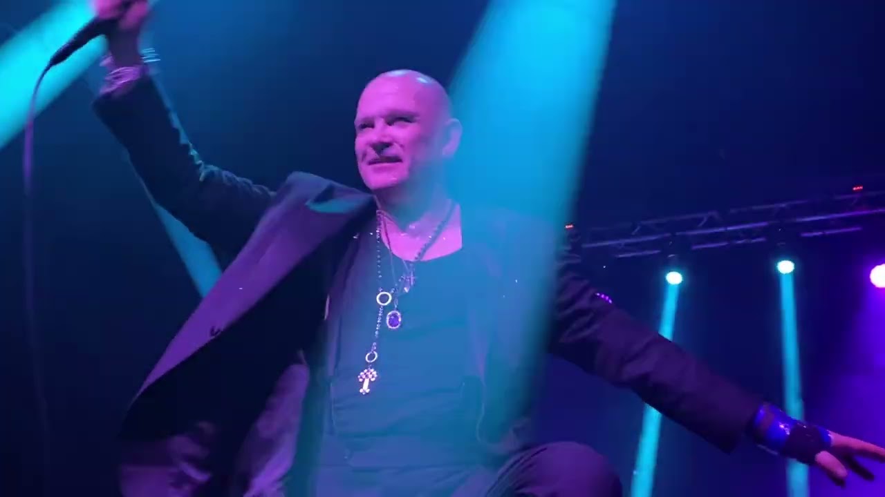 GAVIN FRIDAY | “Cabarotica”| República da Música, Lisboa | 22.03.2025