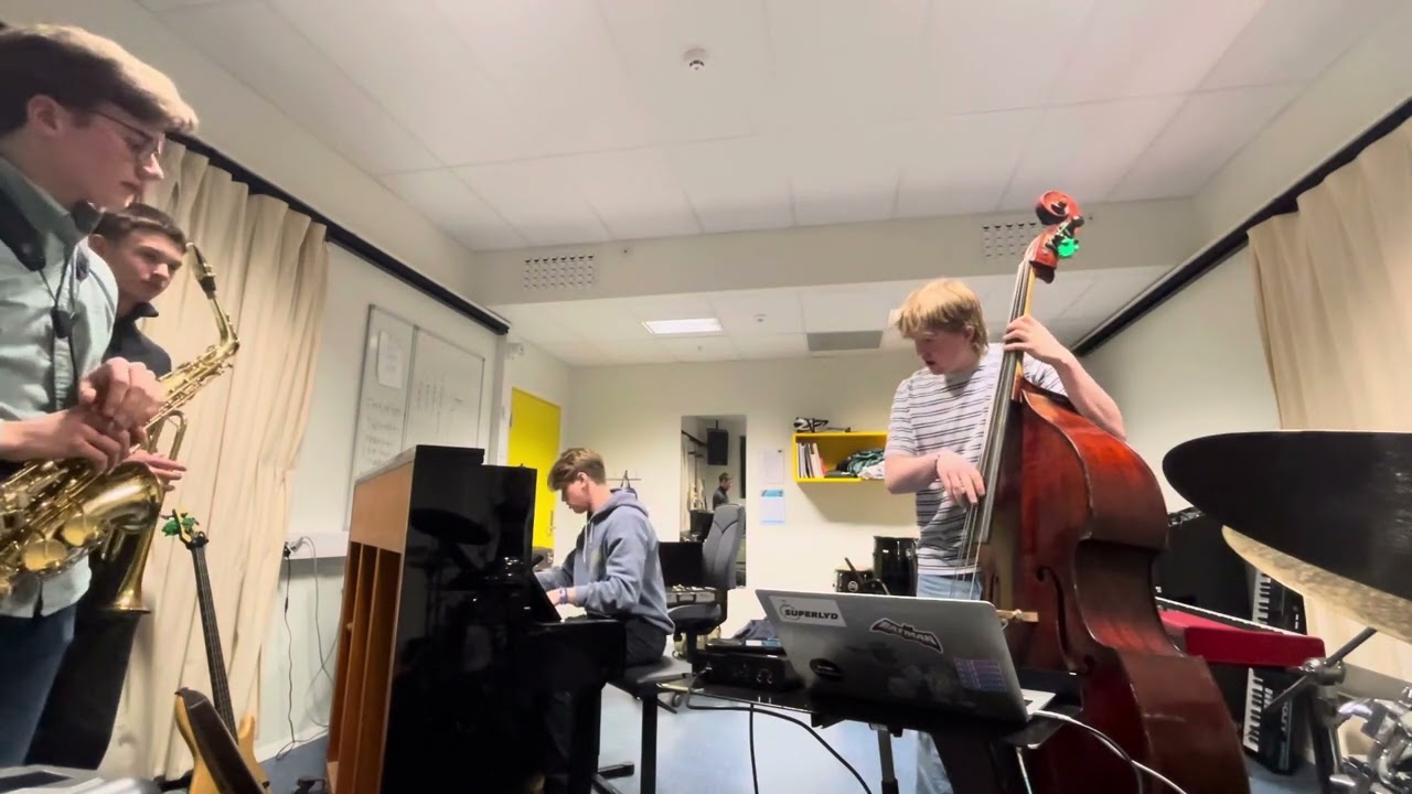 Well you needn’t Prøvespill Martin Pihl