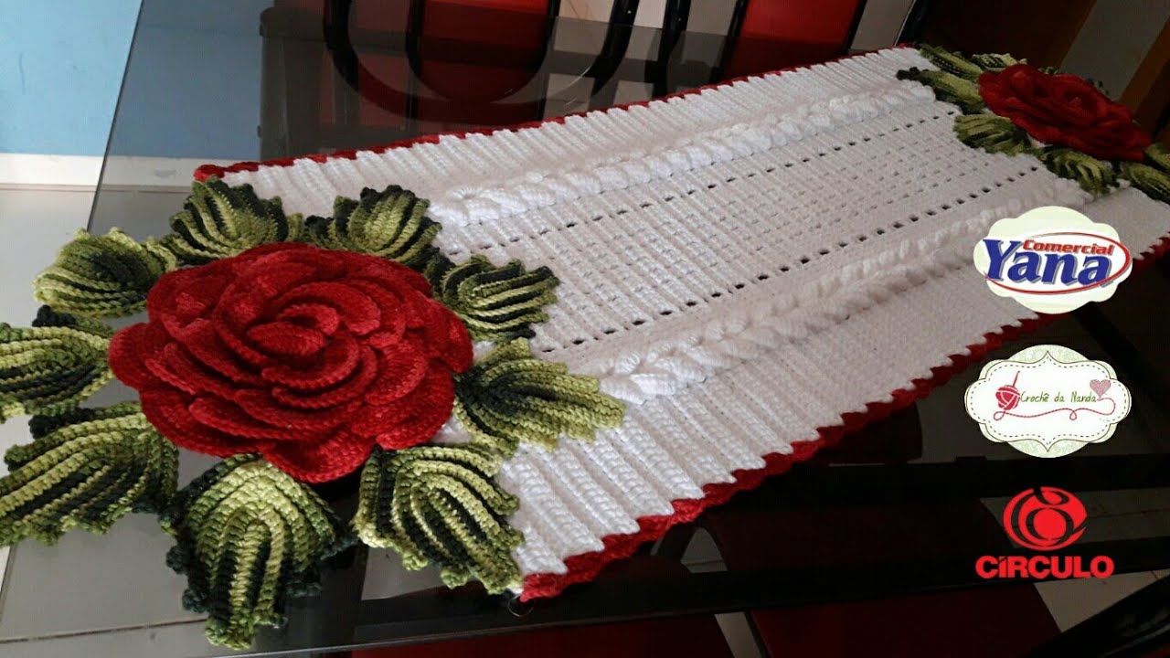Trilho de mesa de croch&ecirc; RUBI DE NATAL 2/2