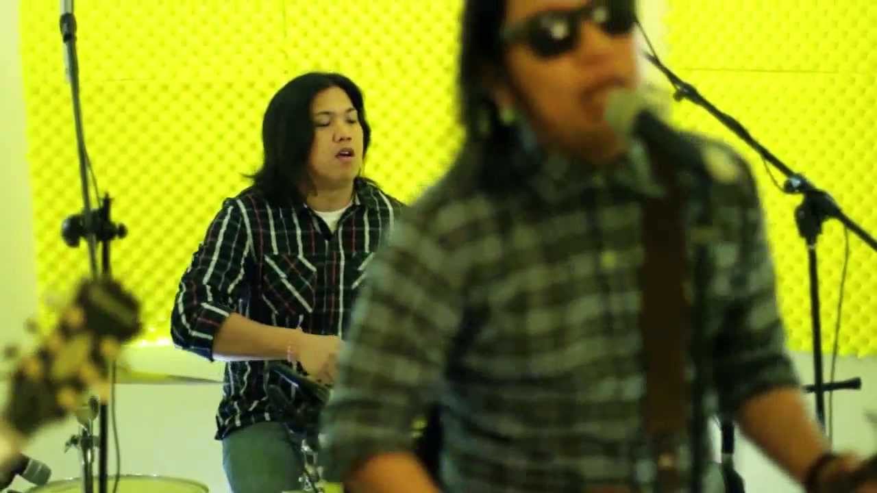 Soapdish - Amuhin (The Yellow Room Recording)