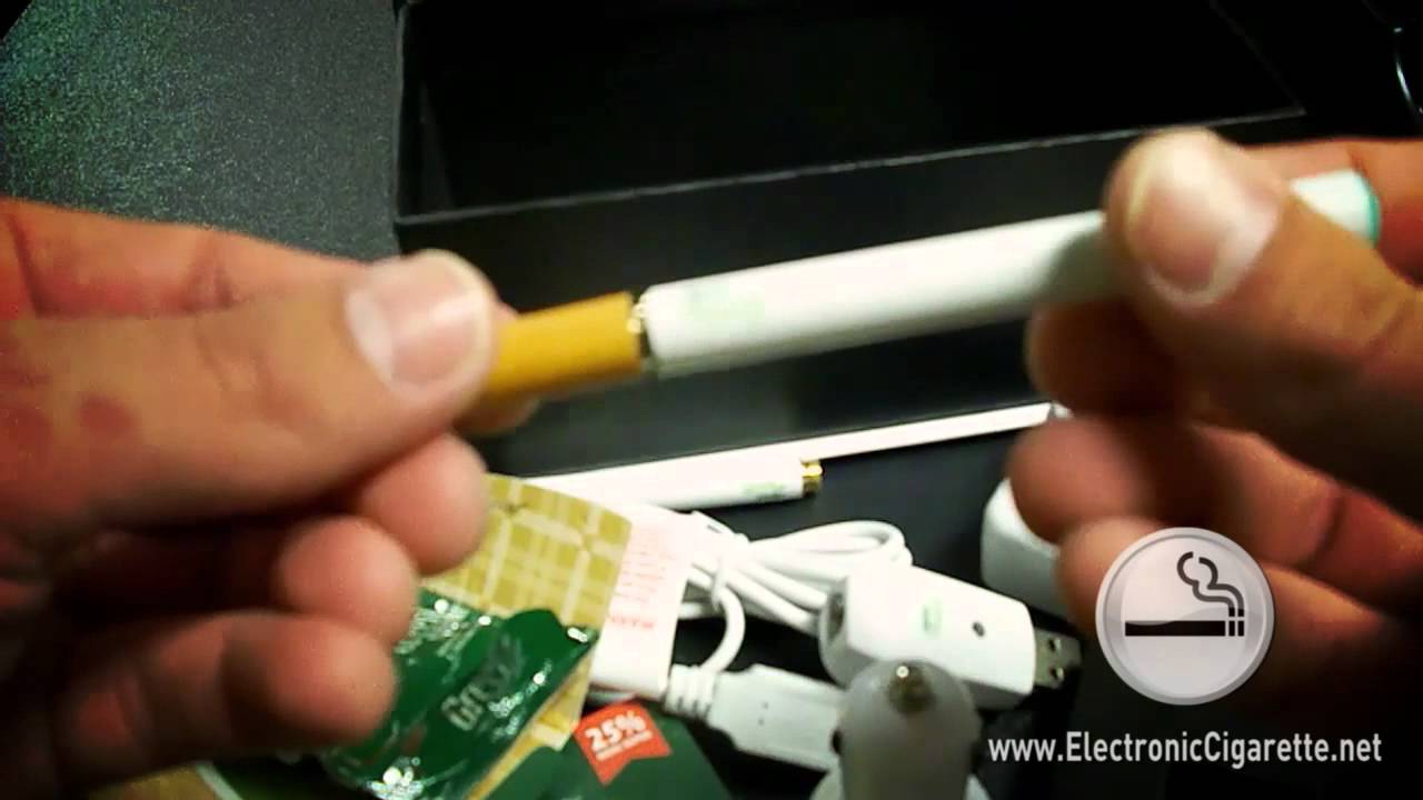 Green Smoke ECig Review *Must See* Cigarette Review - Greensmoke Electronic Starter Kit Video