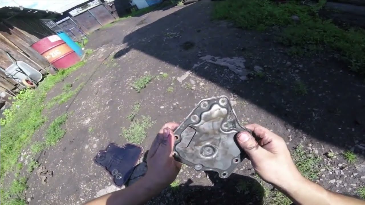 Частичная замена масла в коробке автомат на Ниссан Эксперт.