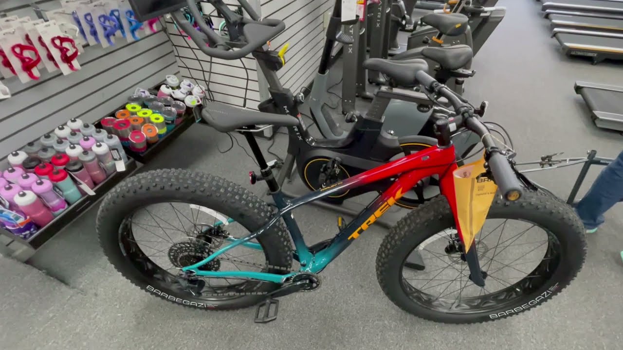 TREK 