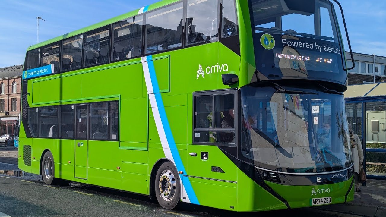 (on loan) arriva DM01-MD AR74 ZEB ADL E400EV 306 Marden leaving Newcastle Haymarket bus station 