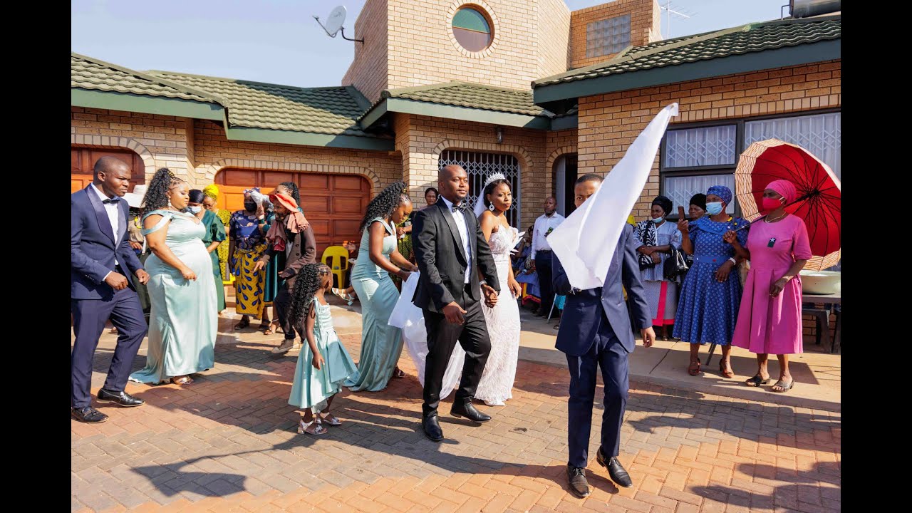Hybrid traditional & white wedding in Limpopo