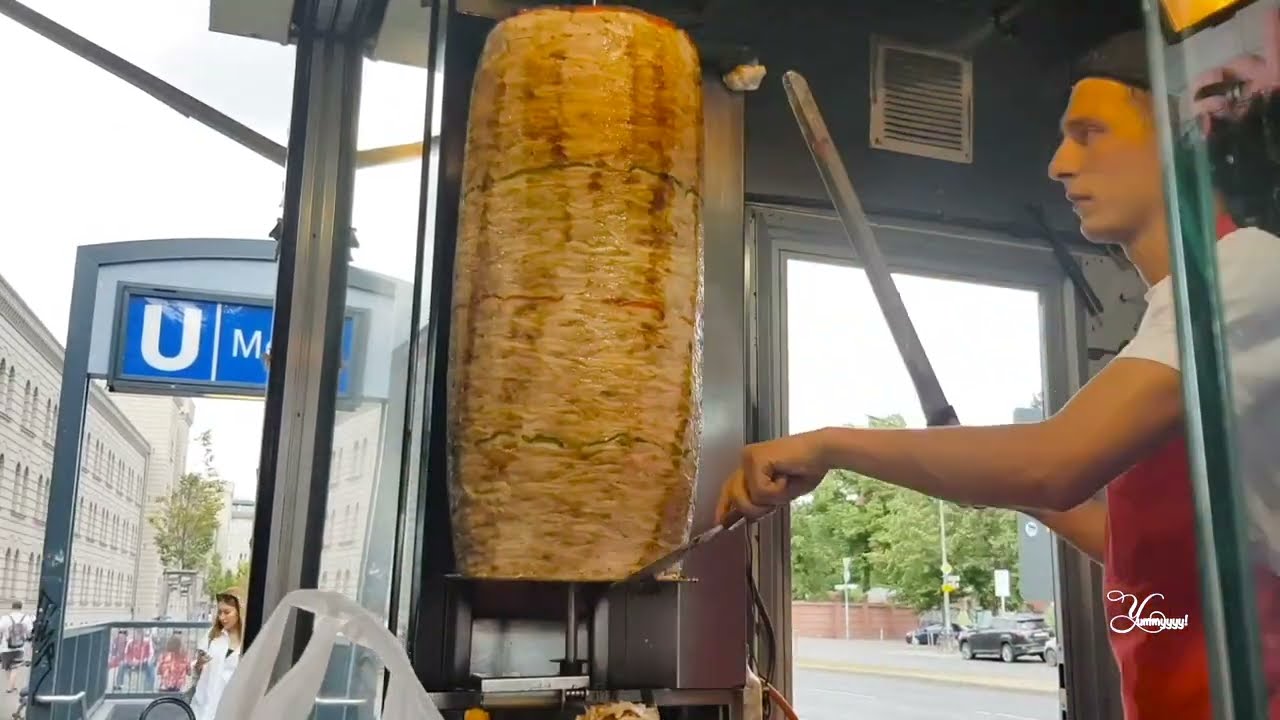 MUSTAFAS GEM&Uuml;SE KEBAP, The Best D&ouml;ner Kebab In Berlin.