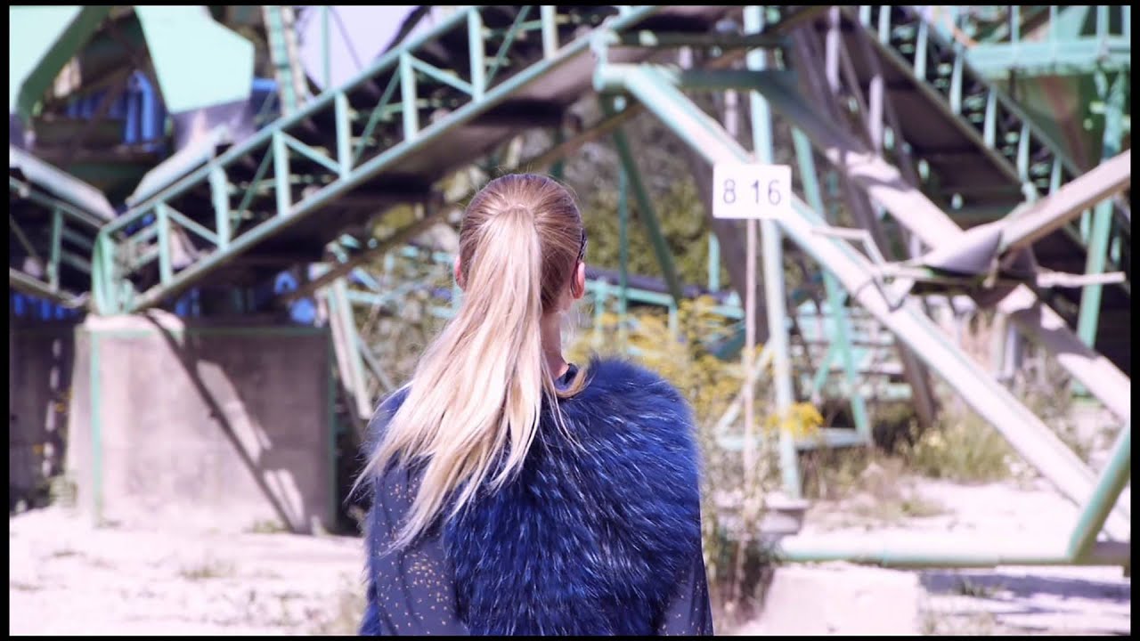 WeLoveFurs Shooting 