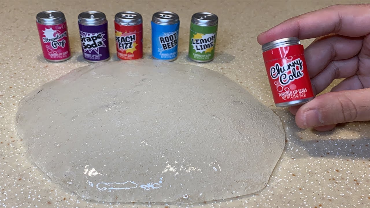 COLORINDO SLIME COM MINI BATONS LATINHAS DE REFRIGERANTES! (Vídeo satisfatório)