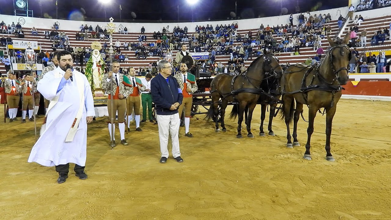Apresentação da Virgem de Macarena na Praça de Toiros da Moita 2024
