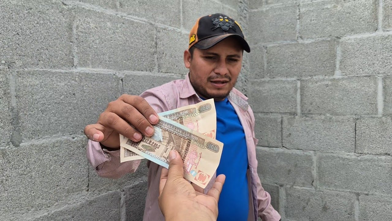 Elida le entregó todo este dinero a don Pablo y él casi se desmay4 de la emoción 🥹