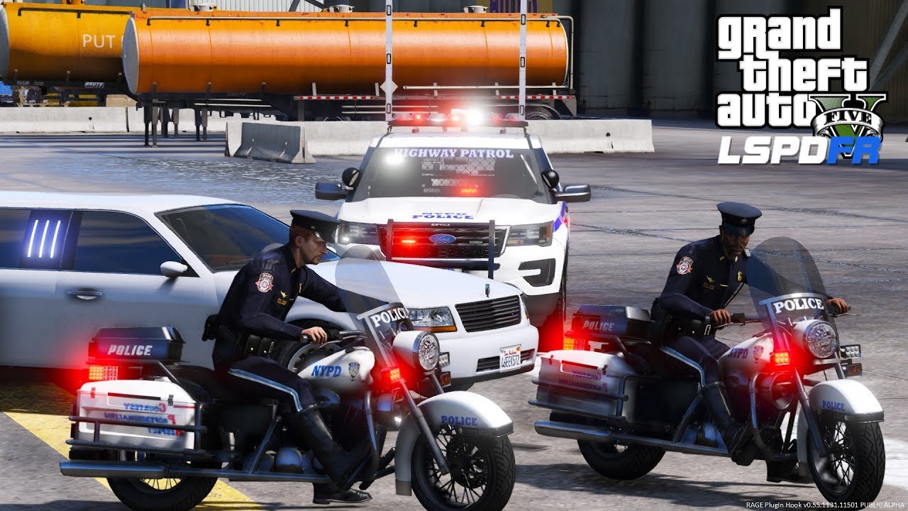 NYPD Motorcycles Escorting VIP Limo in GTA 5 LSPDFR