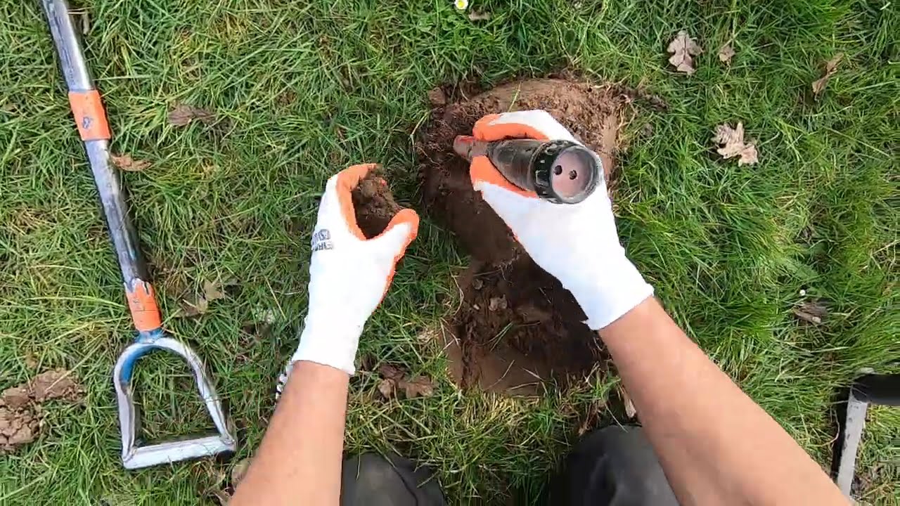 LIVE DIG ACTION!! Coins at very trashy permission with the XP Deus 2.