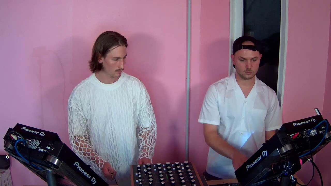 Radio Weltspiele Transmission 033: Komenda