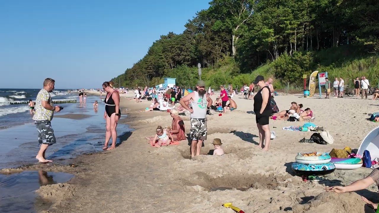 Zobacz ile ludzi na plaży w Gąskach – Lato 2025 [4K]