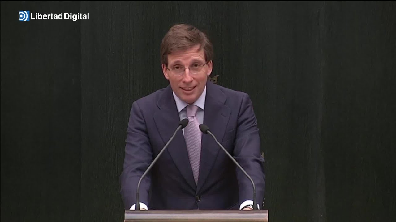 Almeida ironiza con Ortega Smith por su expediente de suspensión de militancia