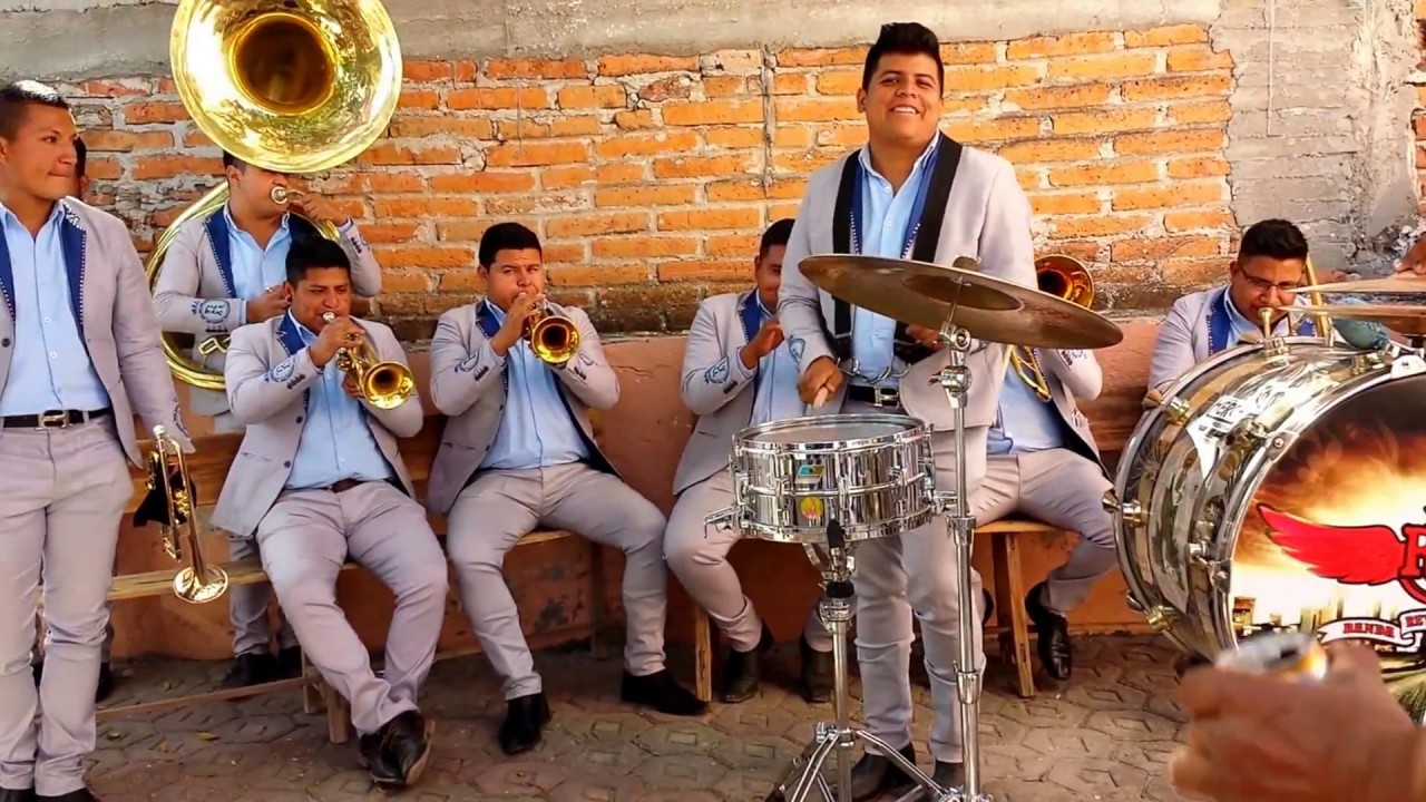 Banda Reyna De Huajuapan - La Virgen de la Macarena... Fiesta 25 de Enero Rancho de Guadalupe