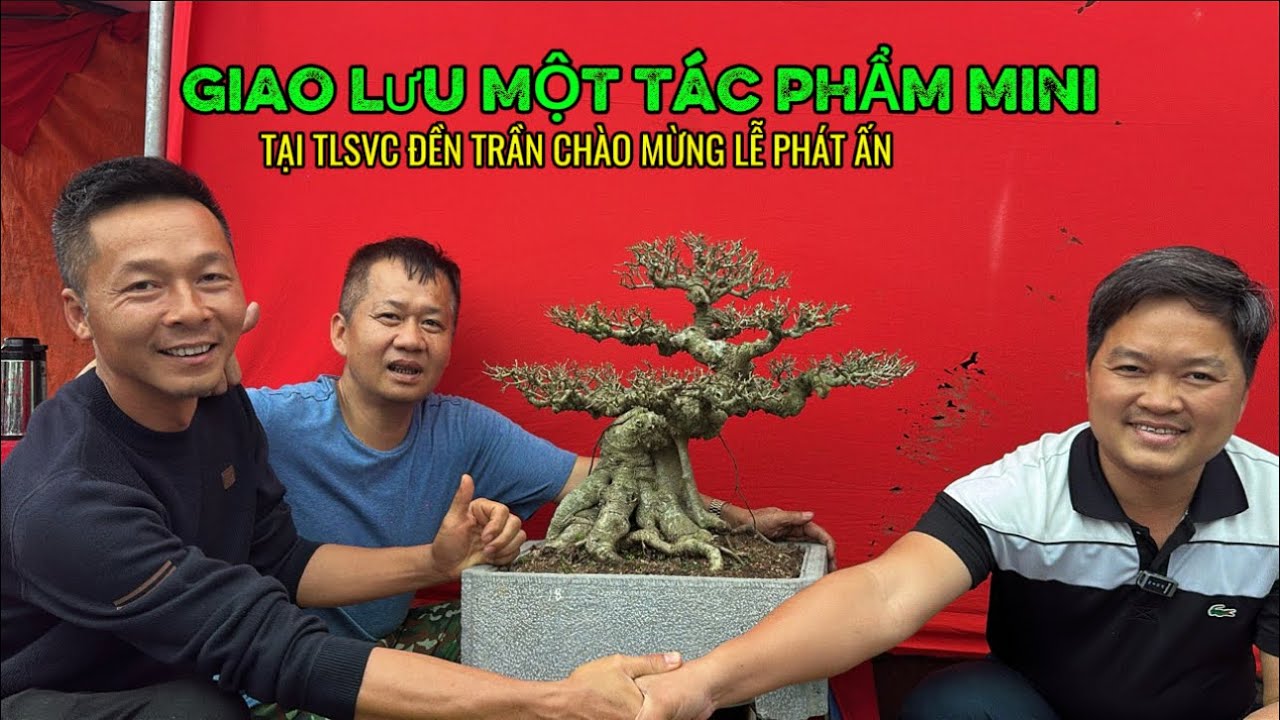 Giao lưu một tác phẩm ngay tại gian hàng thương mại | Quảng Tùng
