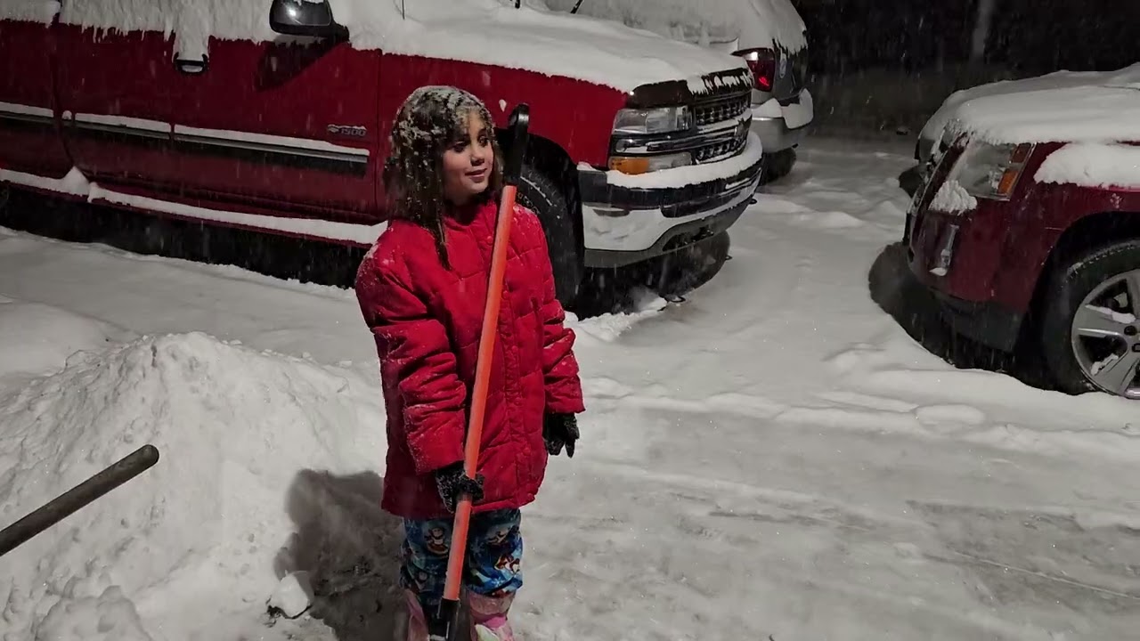 Franklin County Ohio Level 1 Snow Emergency Snow Storm 1 5 24 Shoveling every hour!!