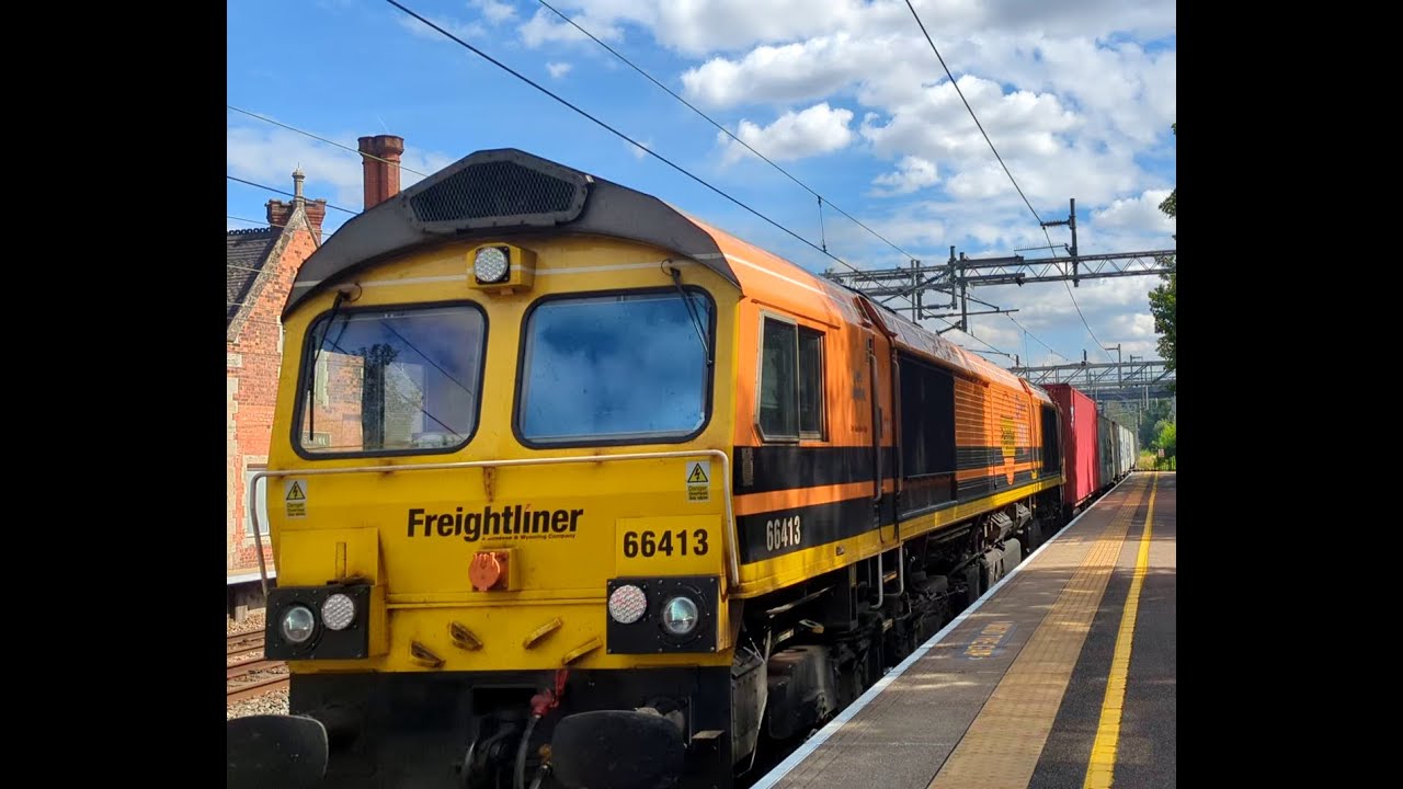 TRAINSPOTTING AT ATHERSTONE RAILWAY STATION, WEST COAST MAIN LINE, WARWICKSHIRE 09 JULY 2025