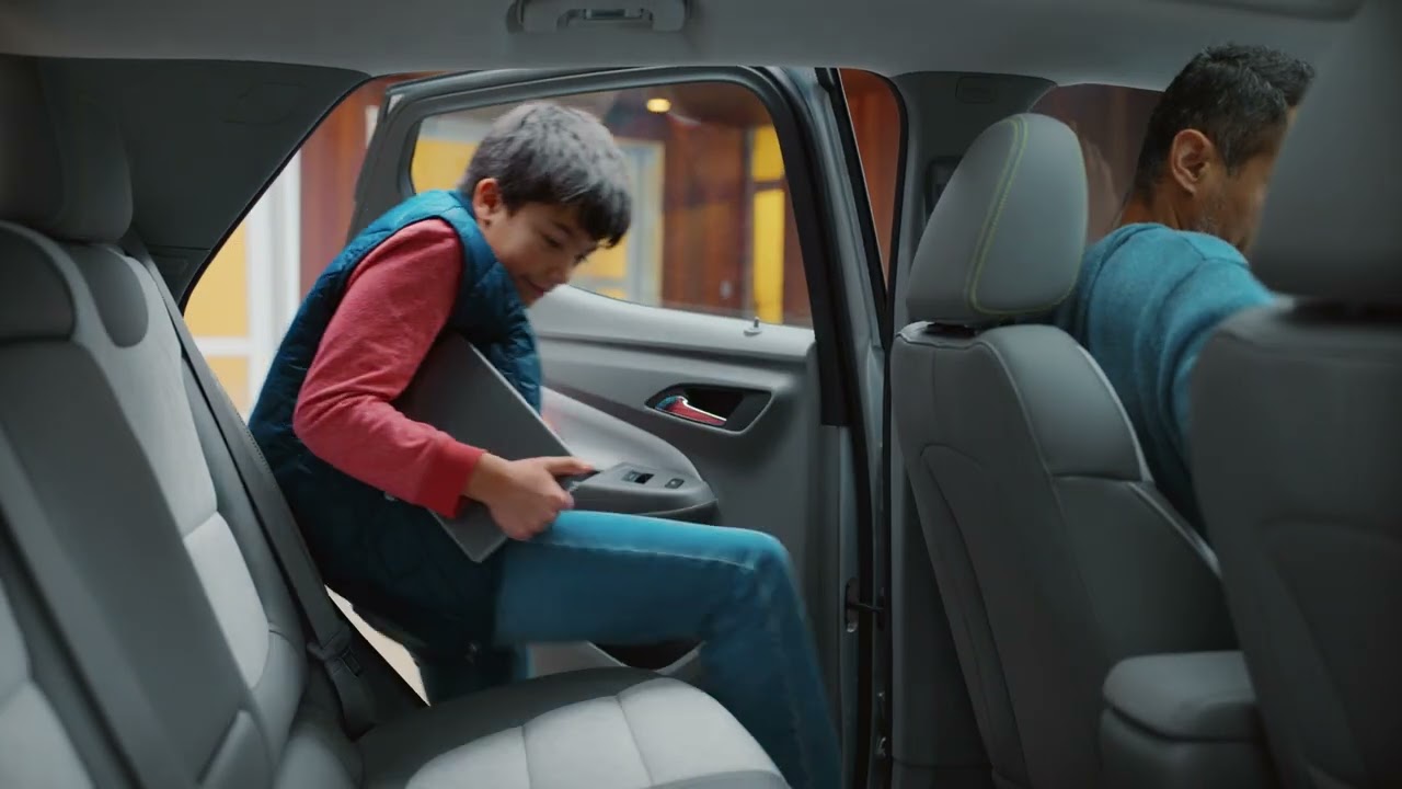 All-New Electric 2023 Bolt EUV &ndash; Spacious Interior