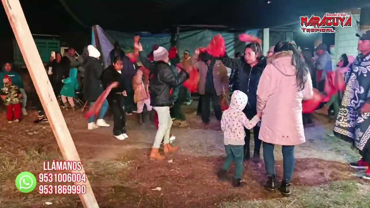 PRIMERO CHILENAS LENTAS Y LUEGO ZAPATEARON LAS CHILENAS DE LA ORQUESTA LA MIXTEQUITA MIRALO AQUÍ