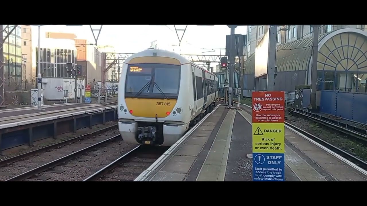 Trains At London Fenchurch Street Stn 30/01/2025