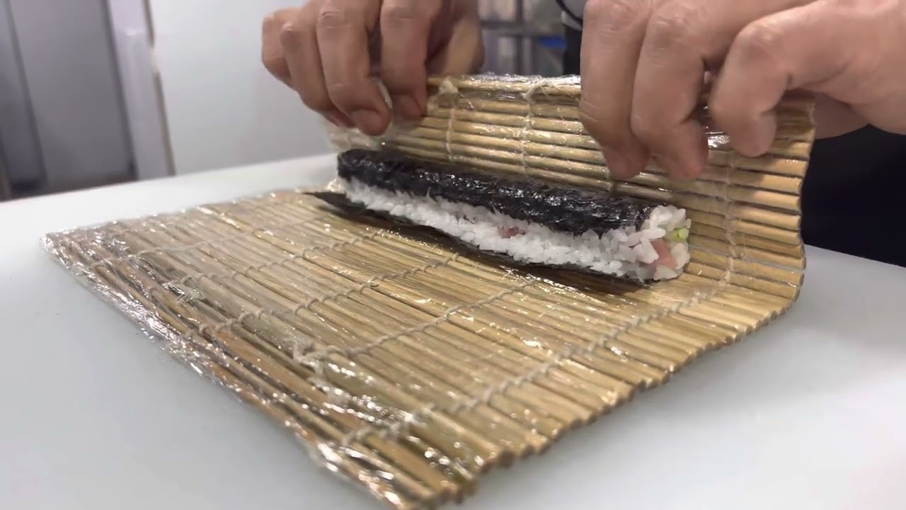 Spicy Maguro Roll || Sushi Making Class || Food Production Program||A Complete Hospitality Training