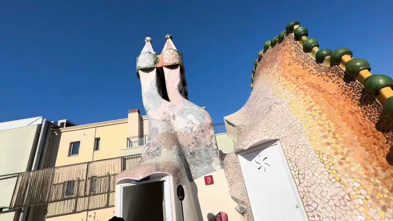 Casa Batllo- Najpiękniejszy dom świata - Antonio Gaudi - Barcelona  -  Hiszpania