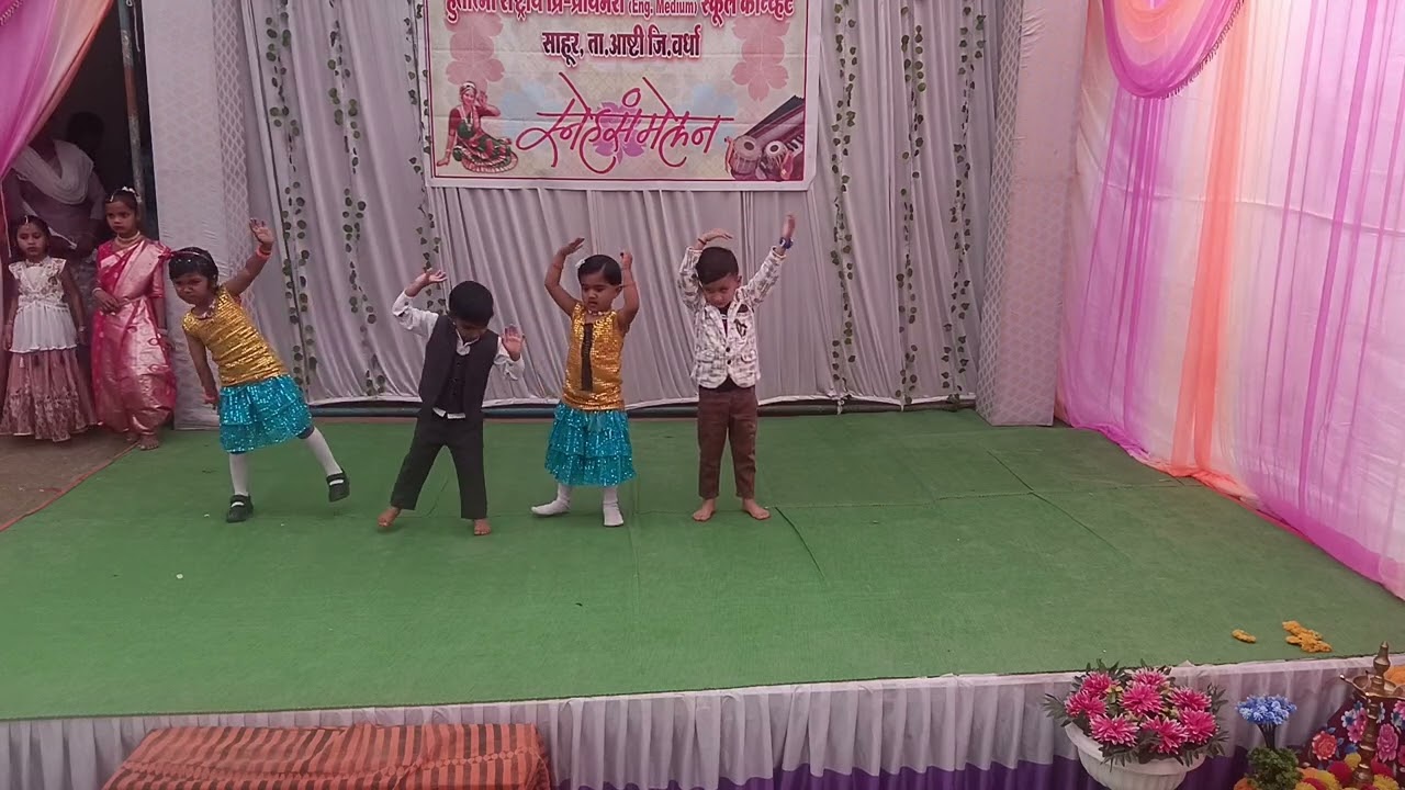 Jaadu shrivalli remix song by convent #dance #shrivalli #jadu 