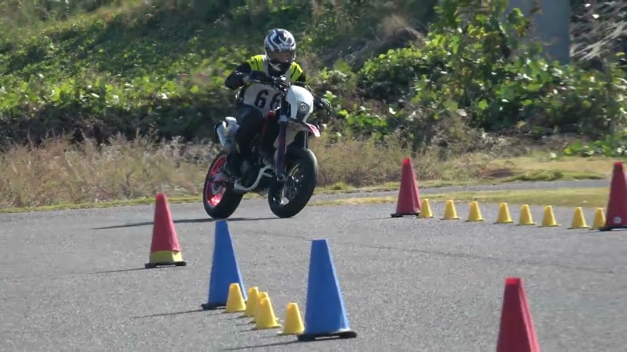 2025ダンロップオートバイカップジムカーナ愛媛大会第3戦 白66 河村 第1ヒート