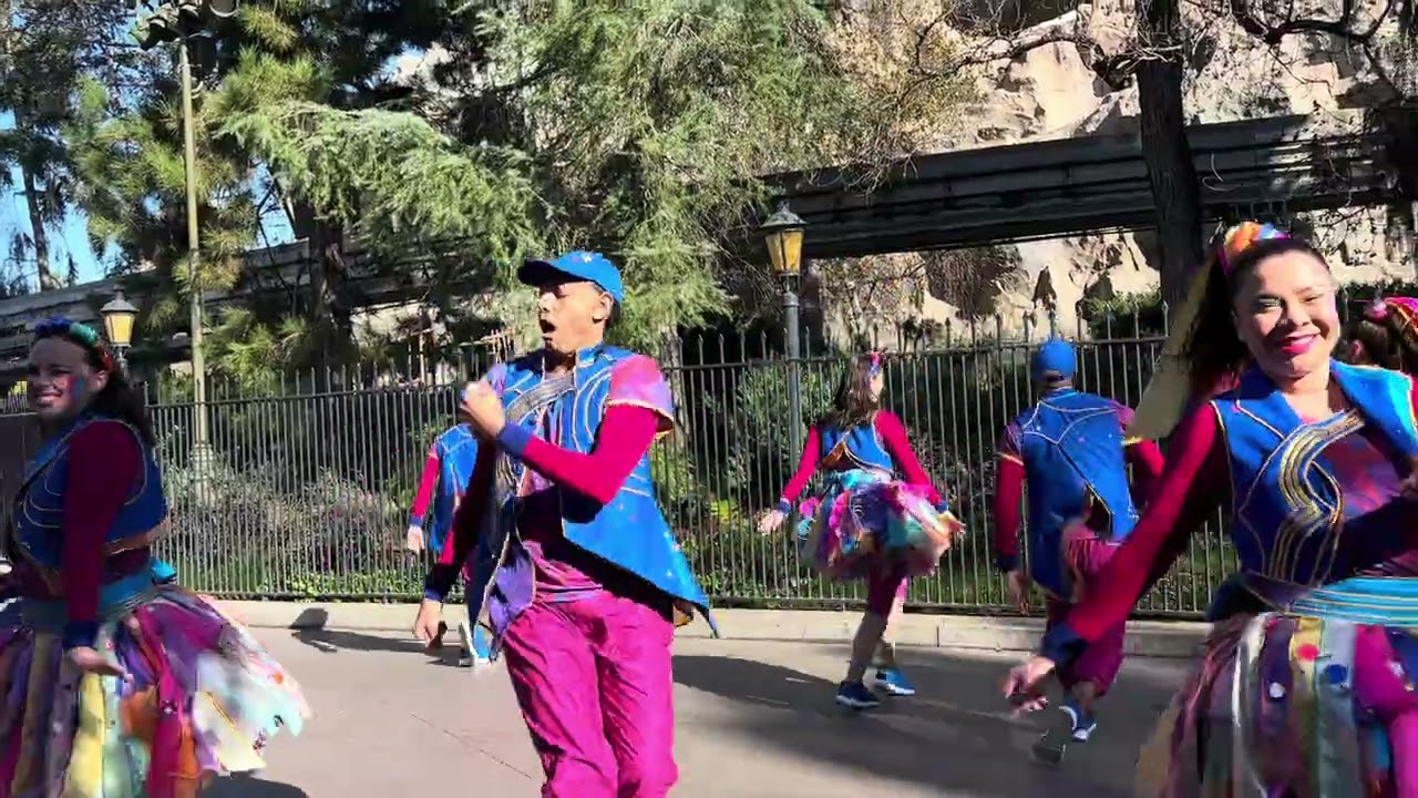The “Celebrate Happy” Cavalcade at Disneyland 
