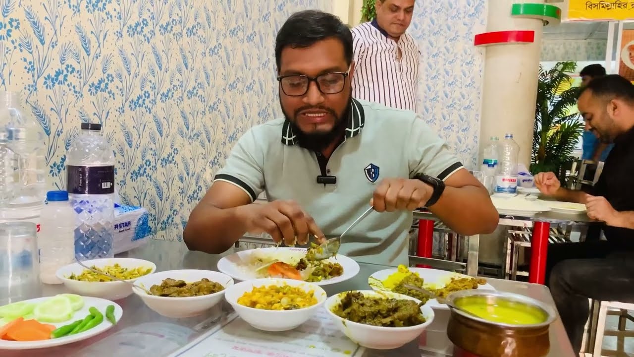 চট্টগ্রামের সেরা খাবারের হোটেল।Khaja hotel chattagram. Bachelor kitchens.