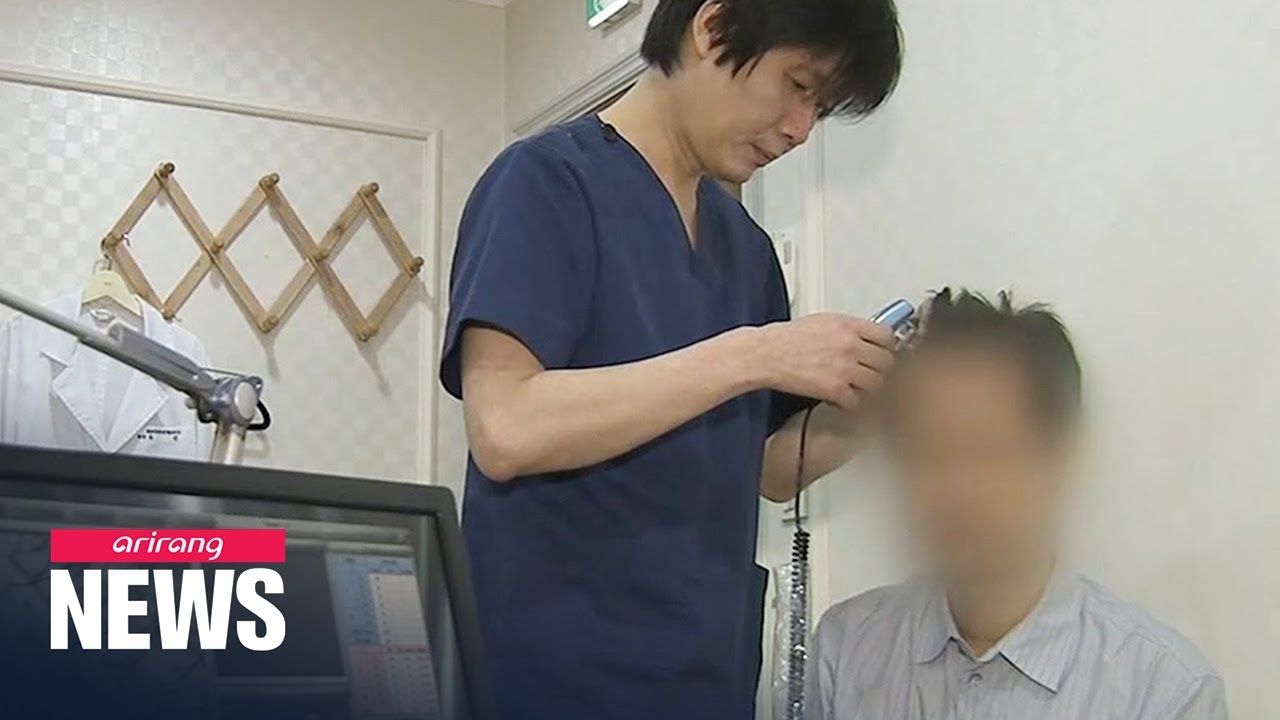 Hair loss in autumn can be reduced through proper care, stress management