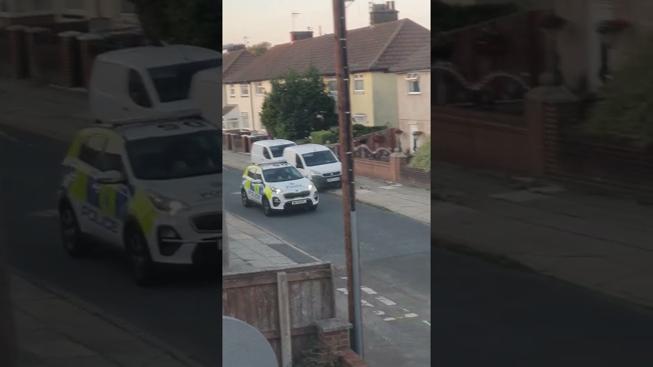MERSEYSIDE POLICE - PROBABLY GOING TO MCDONALD'S 😉
