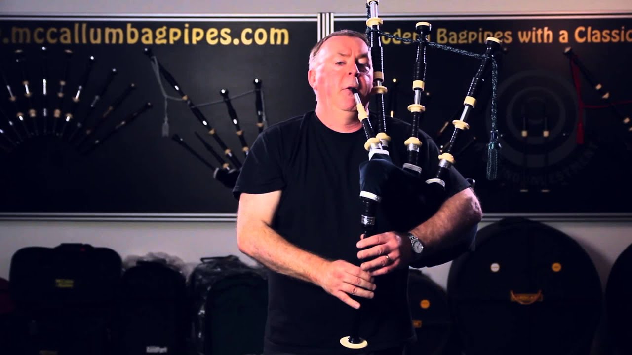 McCallum Bagpipes - Willie McCallum plays Strathspey and Reel