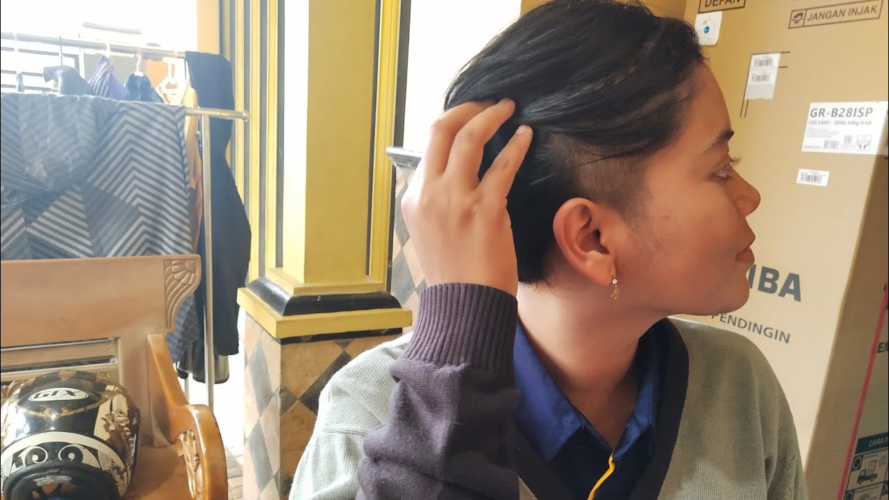 Mantan Taruni Nagih Pixie Cut Dan Kali Ini Coba Undercut Setelinga