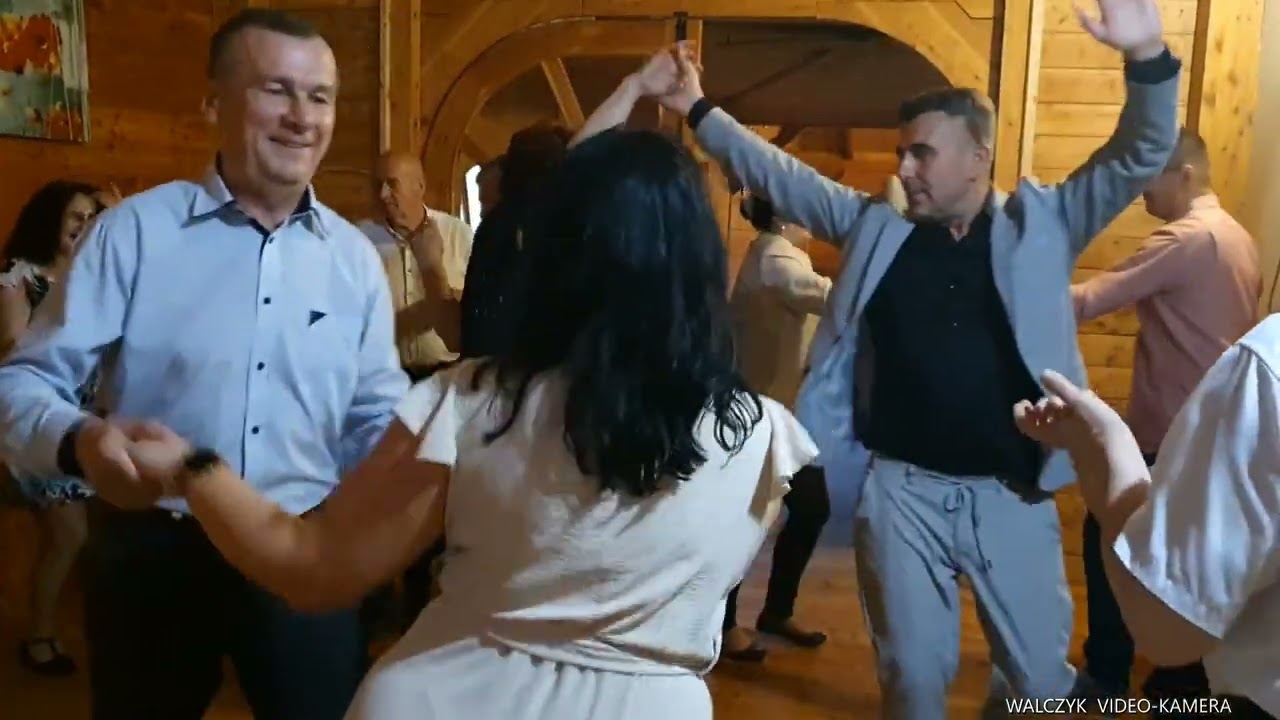 Milion białych róż - dla wspaniale bawiącego się towarzystwa
