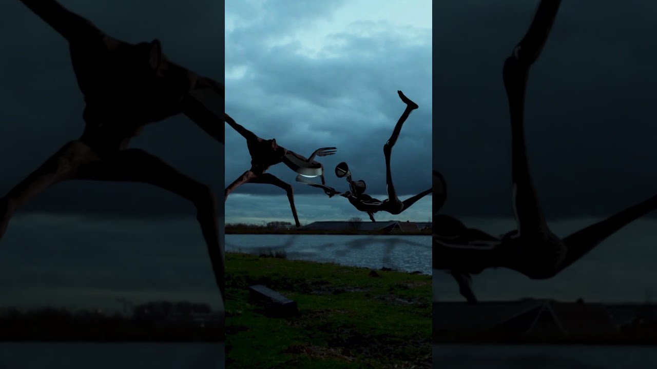 Siren Head VS Light Head on Camera! #Short