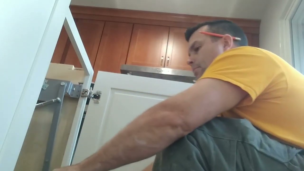 Installing A Cabinet Peninsula