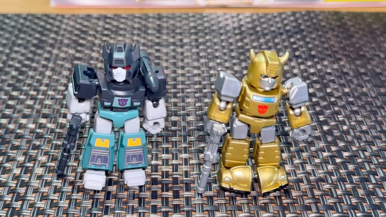 Blokees Transformers SG-Sideswipe (robô) e Bumblebee Brilliant (robô)